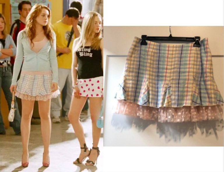 Louis Vuitton Takashi Murakami Clutch bag in Pink worn by Cady Heron (Lindsay  Lohan) in Mean Girls movie wardrobe