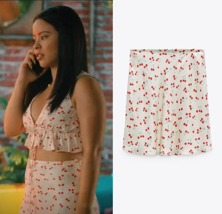 The Re-Education of Molly Singer: Lindsay’s White/Red Cherry Print Mini Skirt