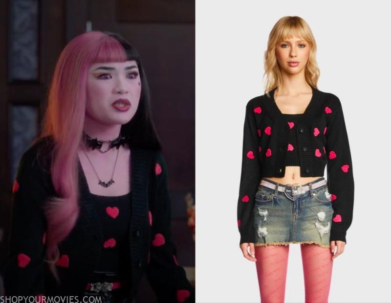 Monster High 2: Draculaura’s Heart Print Sweater Set