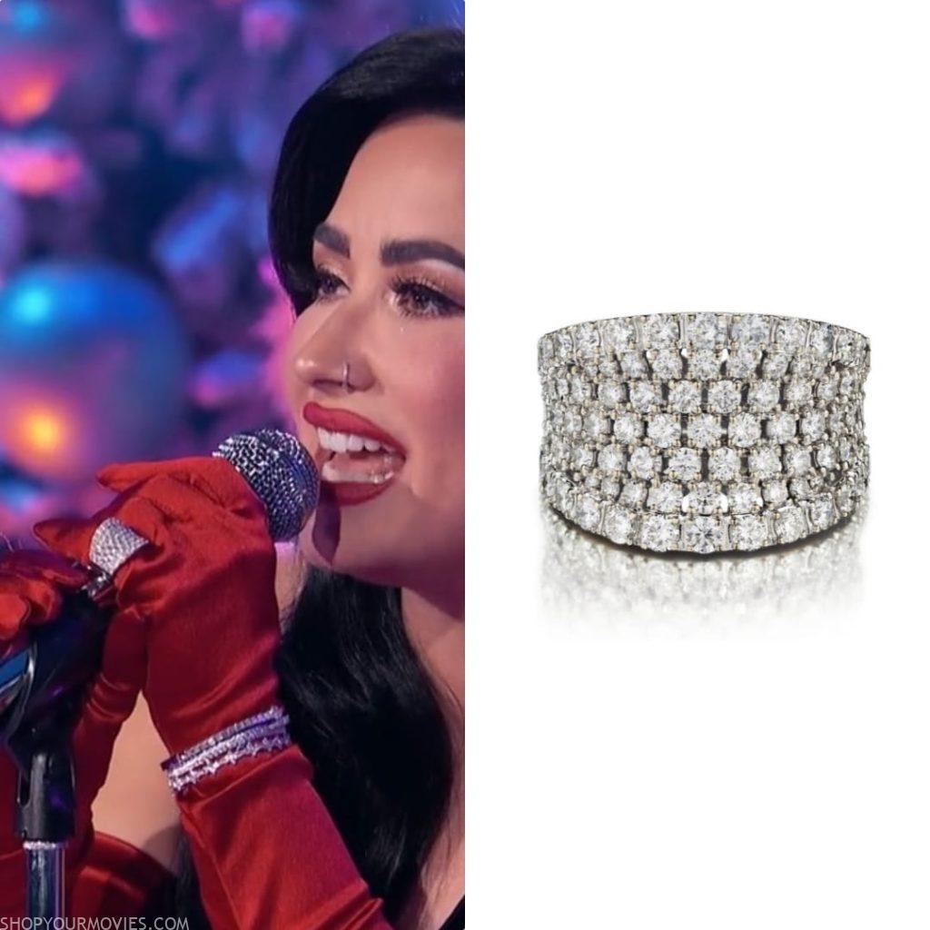 A Very Demi Holiday Special: Demi’s Diamond Ring
