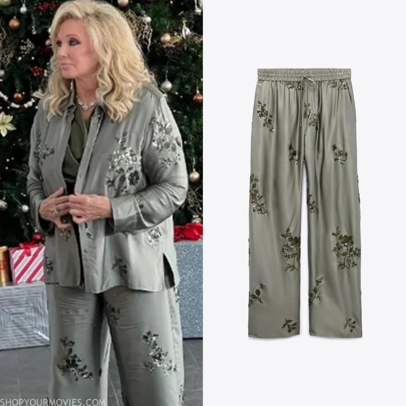 LADIES OF THE ’80S: A DIVAS CHRISTMAS: Margaux’s satin shirt