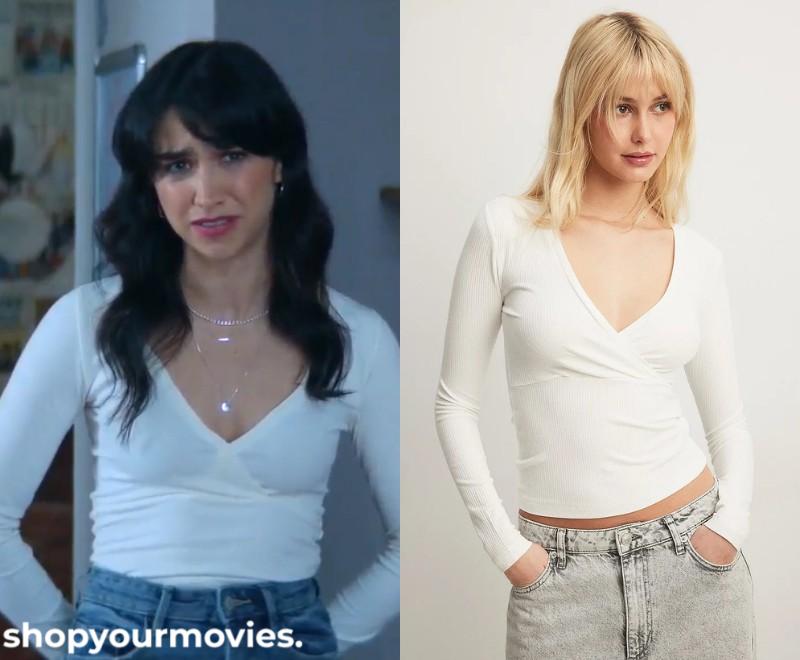 Beautiful Disaster: America’s Offwhite Ribbed Top