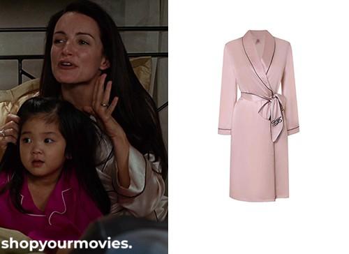 Sex and The City: Charlotte’s Pink Robe