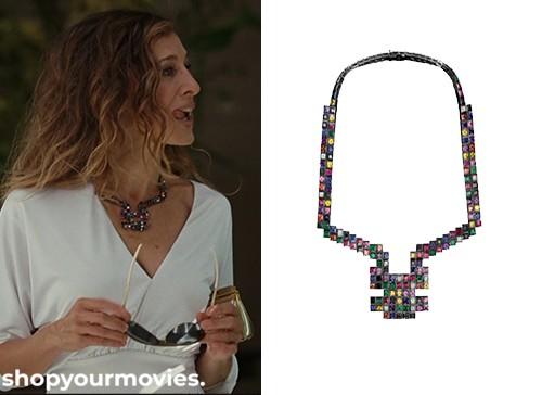 Sex and The City 2: Carrie’s Multicolor Statement Necklace