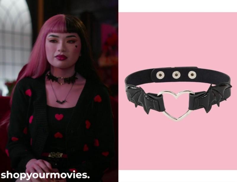 Monster High 2: Draculaura’s Heart and Wings Choker