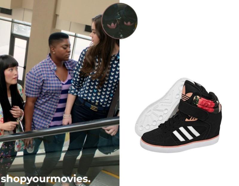 Pitch Perfect 2: Cynthia’s Black Sneakers