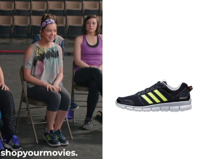 Pitch Perfect 2: Emily’s Black/Yellow Sneakers