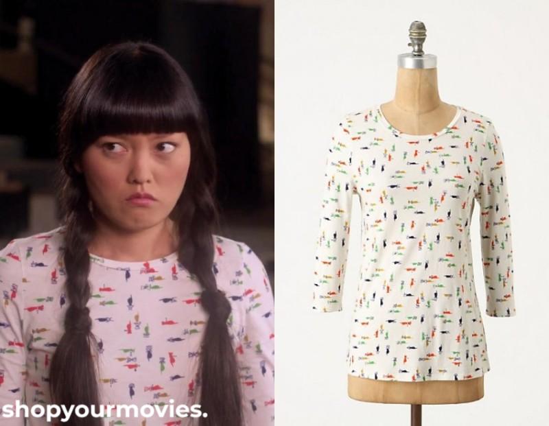 Pitch Perfect: Lilly’s Printed White Shirt