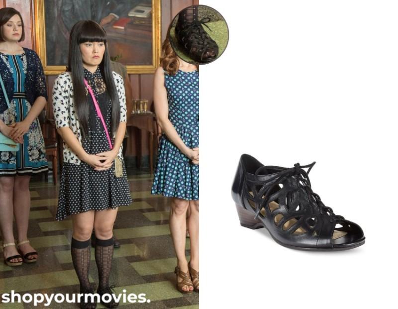 Pitch Perfect 2: Lilly’s Black Sandals