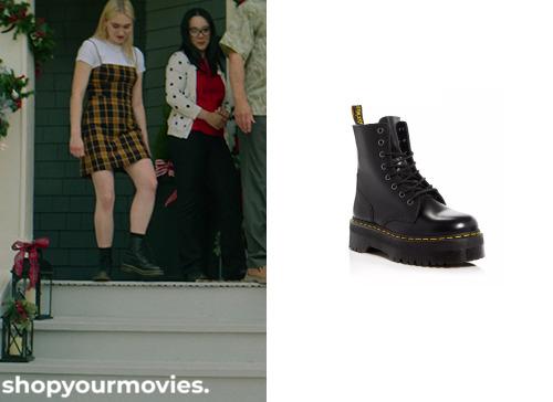 EXmas: Mindy’s Black Ankle Boots with Yellow Stitching