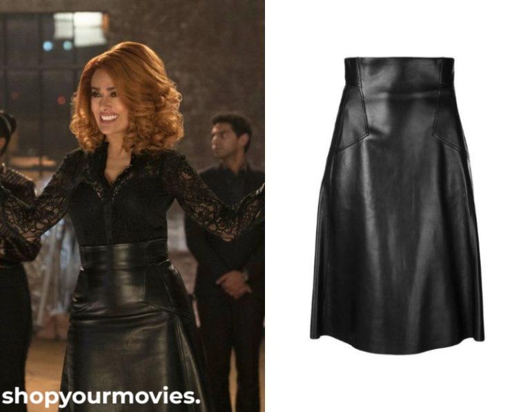 Like a Boss: Claire’s Black A-line Leather Skirt