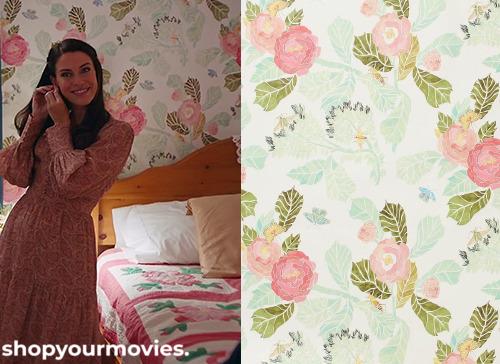 Colors of Love: Taylor’s Bedroom Wallpaper