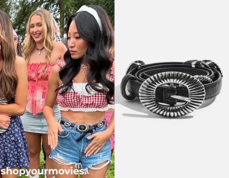 The Wrong Paris: Jasmine’s Black Leather Belt