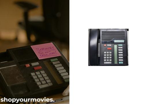 A Very Jonas Christmas Movie: Cassidy’s Office Phone
