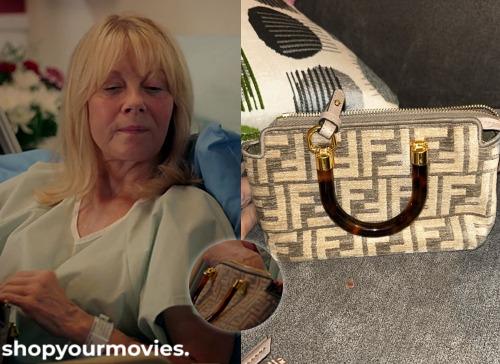 Ms Christmas Comes To Town: Gale’s Bag