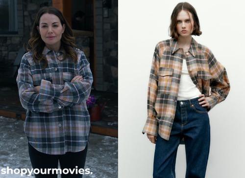 Unexpected Grace: Noelle’s Oversized Plaid Button Up Shirt