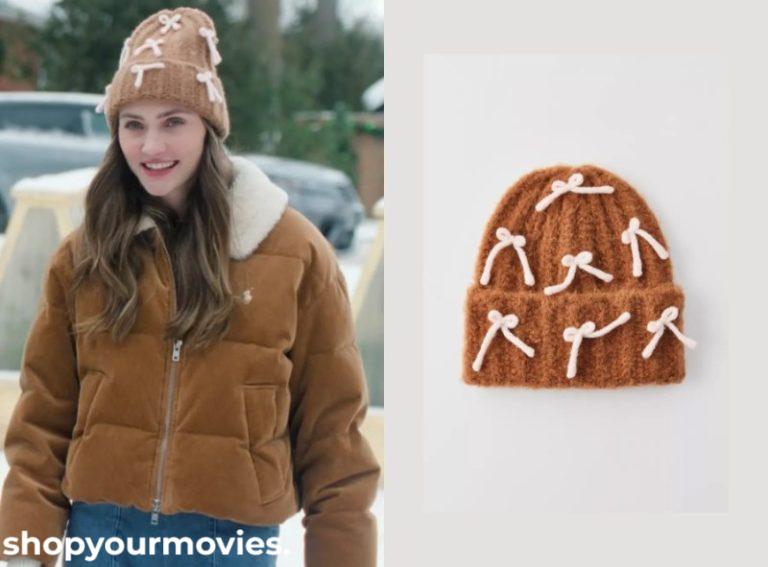 A Merry Little Ex-Mas: Sienna’s Bow-Adorned Ribbed Knit Beanie