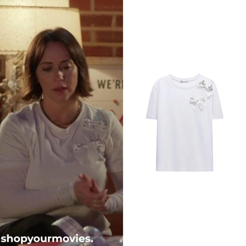 The Holiday Junkie: Andie’s Bows T-Shirt