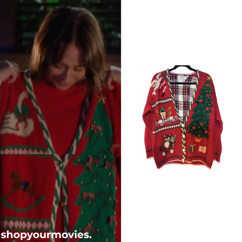 The Holiday Junkie: Andie’s Christmas Cardigan