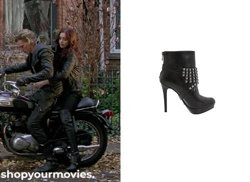 The Mortal Instruments: City of Bones: Clary’s Booties