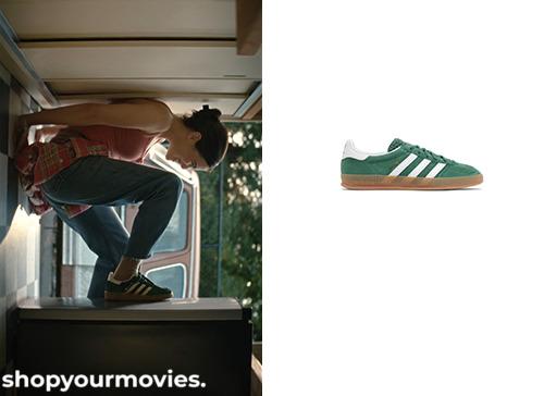 Voicemails for Isabelle: Jill’s Green Suede Sneakers