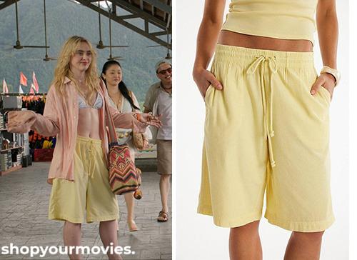 The Devil’s Mouth: Sara’s Pale Yellow Drawstring Linen Shorts