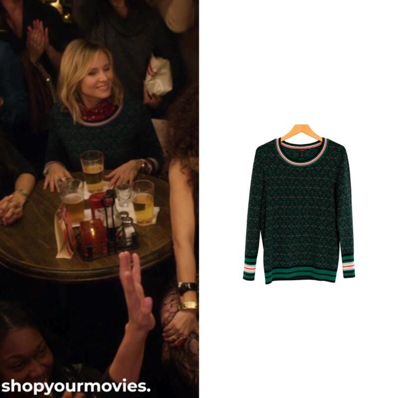 A Bad Moms Christmas: Kiki’s Green Sweater