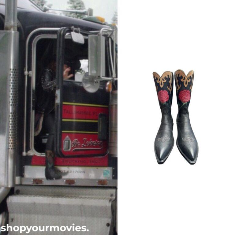 A Bad Moms Christmas: Isis’s Western Boots